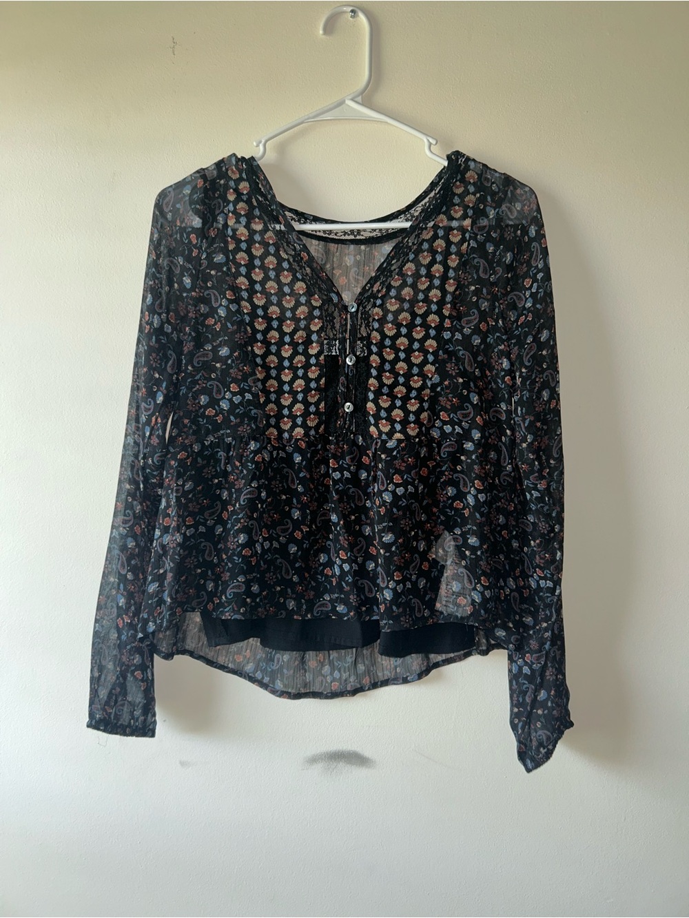 Sheer Black Floral Button-Front Women’s Blouse Women’s Size XS